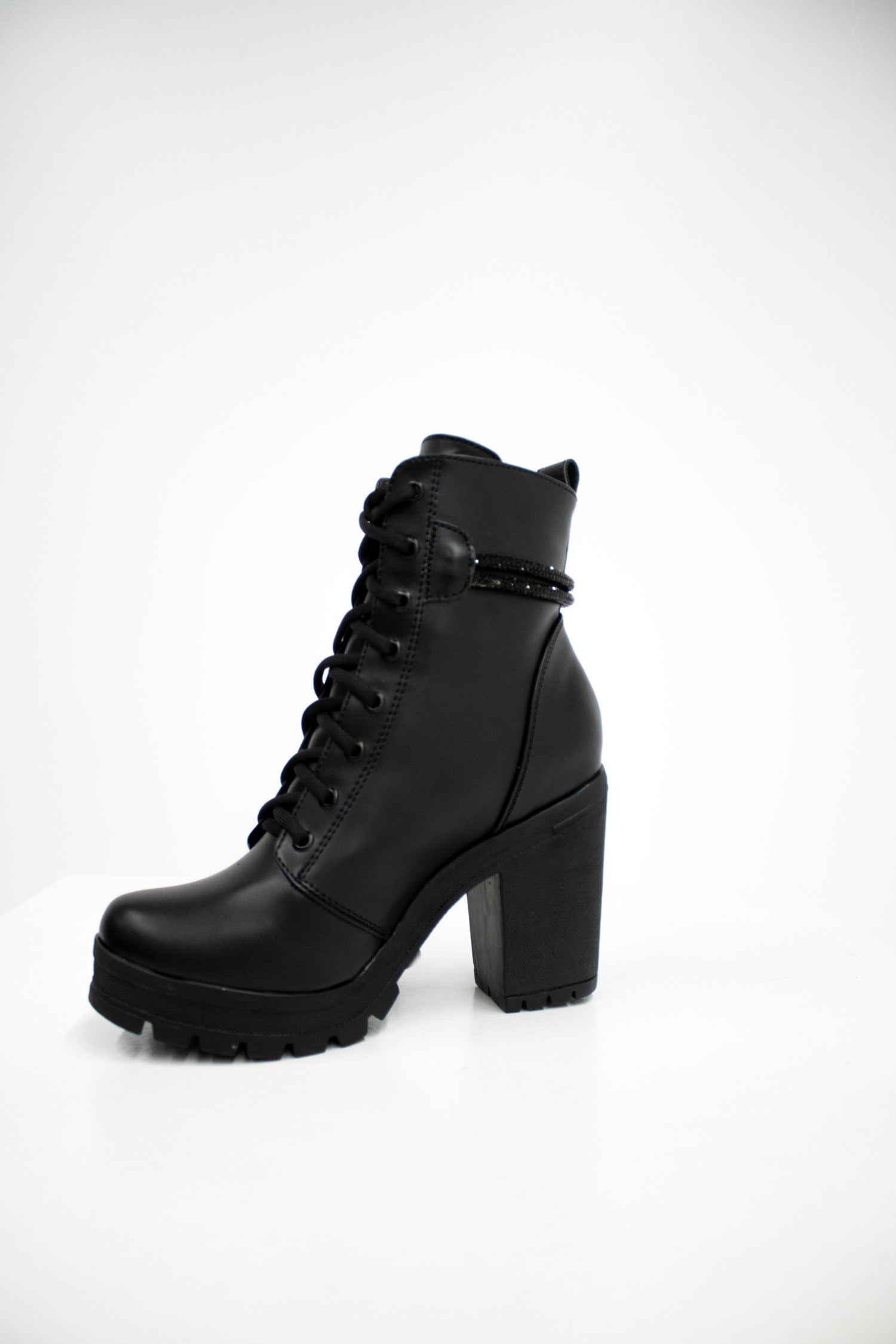 Botín de Tacón Con Cordón Murano