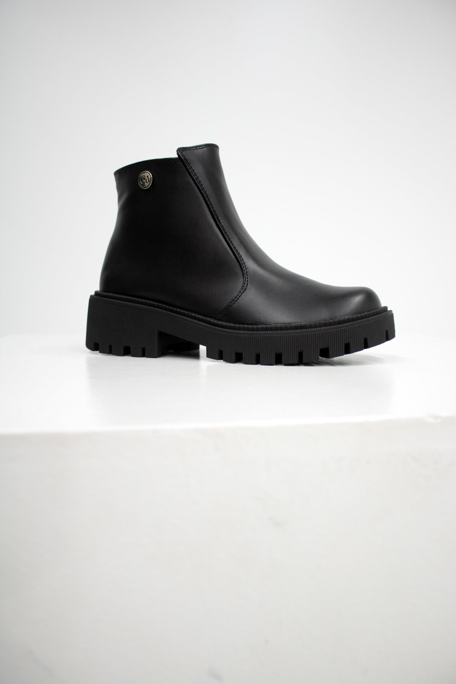 Botín Corto Essential